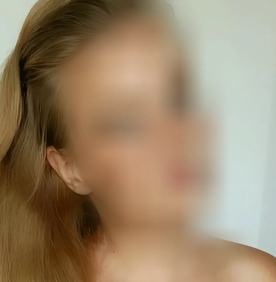 Özlem, 28